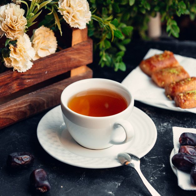 10 Stomach Bloating Remedies, Relieve your Bloating Instantly Chamomile Teas